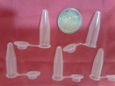 Necesito comprar unos 100 tubos para dosificar la pólvora del revolver (15 grains) y para la sémola de 130