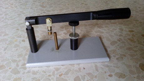 Hola.
Me estoy poniendo al día sobre todo lo necesario para mi nuevo revolver y entre otras cosas, creo 70