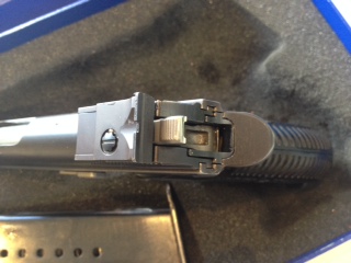 La ultima que vendo.
Por 1.100 Euros Sig P210 DK M/49
Calibre 9 Pb
Caja original
Alza de Combate y MIcrometrica
Ajuste 00