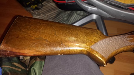 Hola 
Se vende rifle Browning bar1 calibre 270wm o se cambia por mira telescópica de gama alta pagando 01