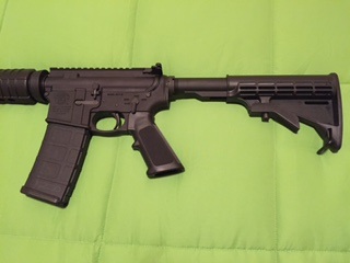 Vendo Smith&Wesson M&P15 de plataforma AR cañón de 16" y paso 1 en 7,5".Culata retráctil 01
