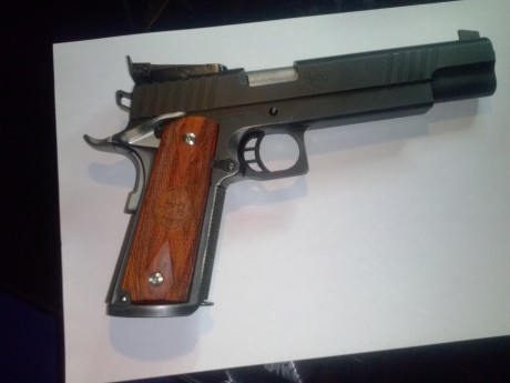 Vendo cachas para pistolas Star, tipo A - B, y sus variantes AS, BS. También para Llama, variantes y clones 150