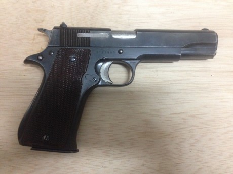  Star.jpg  Star.jpg Vendo pistola marca Star, modelo AS, calibre 9 mm. largo. En perfecto estado de tiro 01