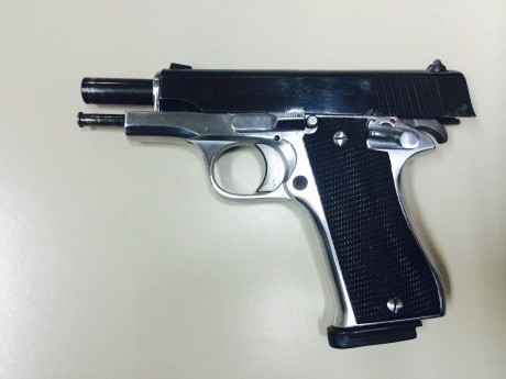 Se vende pistola Star BM 9mm Parab. En buen estado; tiene poco uso y esta súper "afinada"; con 00