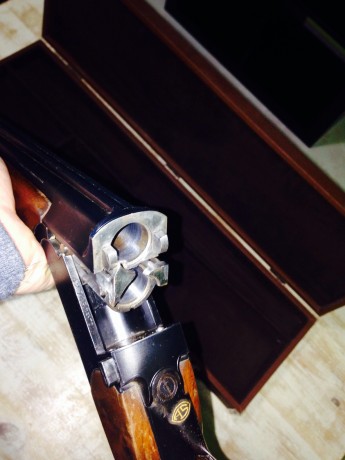 Se vende Francisco Sarriugarte expulsora y de un solo gatillo del calibre 12/70 superpuesta con UNA y 02