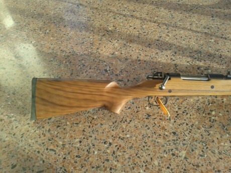 Buenas tardes compañeros:


He pedido algunas culatas para rifles a una empresa estadounidense que fabrica 01
