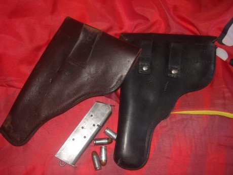 hola cambiaria por militaria japonesa,estas dos magnificas fundas para la pistola kongsberg 1914,la colt 01