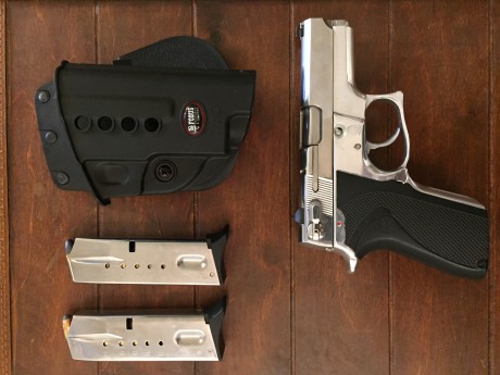 Hola, vendo mi S&W 6906 9mmpb, pulida al espejo, en estado impecable, ACOMPAÑO CON SU FUNDA de cuero 40