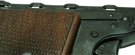 Hace unos días encontré por casualidad en una web extranjera un arma a la venta que hacía muchos años 80