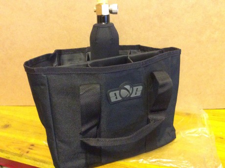 Vendo bolsa para portar hasta seis botellas de Co2, Pcp, Green Gas indistintamente. Es completamente nueva 00