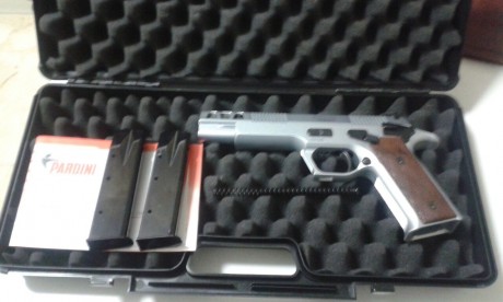   Hola compañer@s.

Se vende esta magnifica pistola de 9mm para precision.Es una PARDINI GT-9.
Es un arma 01