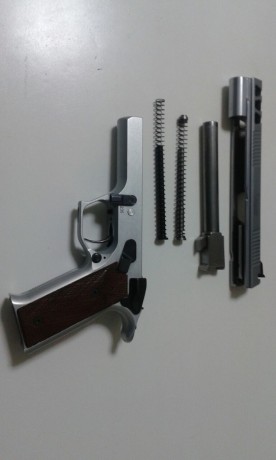   Hola compañer@s.

Se vende esta magnifica pistola de 9mm para precision.Es una PARDINI GT-9.
Es un arma 10