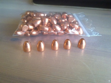 100 puntas cobreadas 9mm corto (.380 ACP)

95 grains

6€ 01
