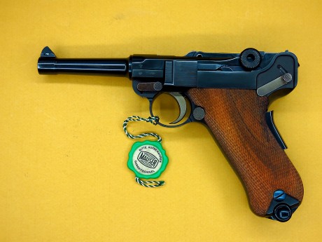 Luger Mauser 06/73  9 para. en estado nuevo con todos los complementos, caja, libro de instrucciones, 00