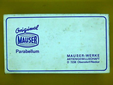 Luger Mauser 06/73  9 para. en estado nuevo con todos los complementos, caja, libro de instrucciones, 12