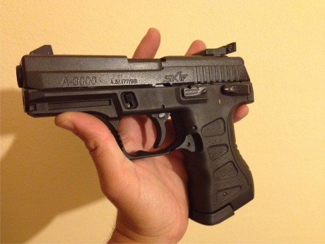 -Hola,
pongo a la venta esta pistola, con dos cargadores con capacidad de 28 balines de plomo cada uno. 02