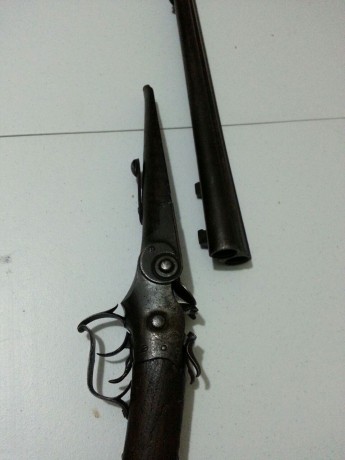 Hola a todos. ..un amigo me ha pedido a ver si podía saber cuanto podría valer una escopeta del 12 antigua. 21
