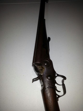 Hola a todos. ..un amigo me ha pedido a ver si podía saber cuanto podría valer una escopeta del 12 antigua. 20