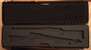 Vendo maleta para transporte, con capacidad para dos rifles, la ubicación de los rifles es con espuma 01