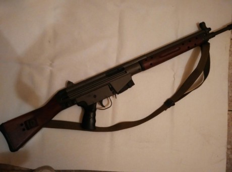 Hola, un amigo vende todas sus armas por enfermedad. En esta caso se trata de un fusil Cetme del calibre 00