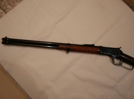 Hola, un amigo por enfermedad vende todas sus armas. En este caso se trata de una carabina Tigre del modelo 10