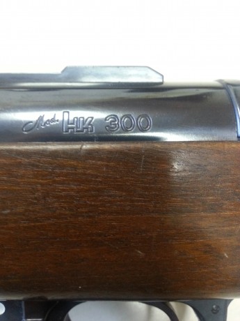 Hola un compañero vende su carabina H&K 300, del calibre 22 WMR, el arma esta en Madrid y  funciona 00