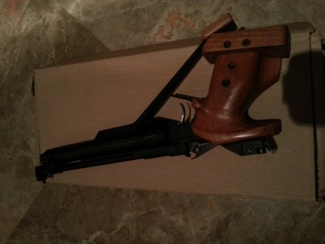 vendo pistola baikal 46 M. Tiene un año de antigüedad. Esta nueva.Precio 310 € envío incluido 00