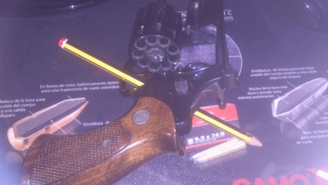 Hola.

Pongo a la venta este Revólver, se trata de un Astra-Cadix de 4" y Cal.22lr
Está muy bien 00
