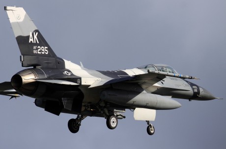 Pues eso, en este hilo pretendo deleitaros como amantes de los aviones de combate que sois muchos, con 130