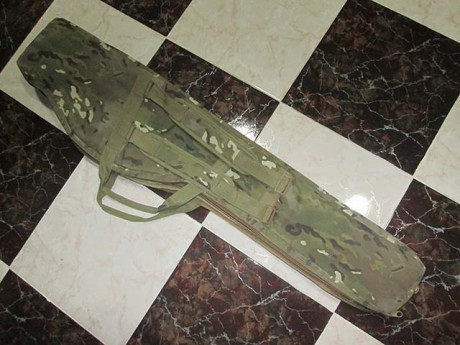 Ando haciendo un poco de limpieza en el trastero, y tengo por aquí una funda que no uso.

Ha tenido muy 01