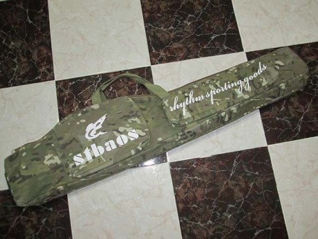 Ando haciendo un poco de limpieza en el trastero, y tengo por aquí una funda que no uso.

Ha tenido muy 00