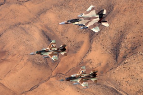 Pues eso, en este hilo pretendo deleitaros como amantes de los aviones de combate que sois muchos, con 12