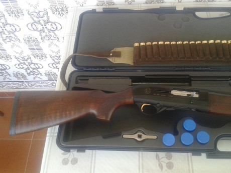Hola, vendo escopeta Beretta Urika AL391 cal.20 en perfecto estado, cañón de 71 cm, recamara 20/76, 5 01
