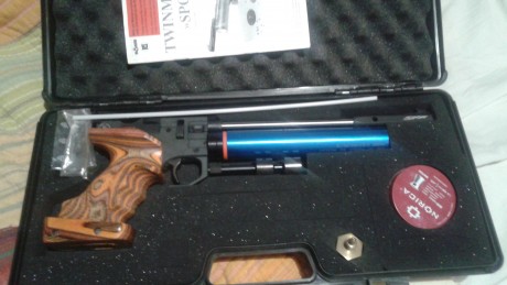 Se vende pistola de tiro en perfecto estado para tiro olimpico pcp  grip de madera permite disparo en 01