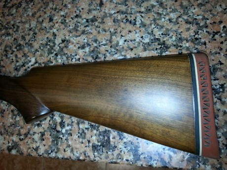 Un amigo me ha pedido que le anuncie su escopeta heredada de un familiar...
Se trata de una Garbi 103A, 32