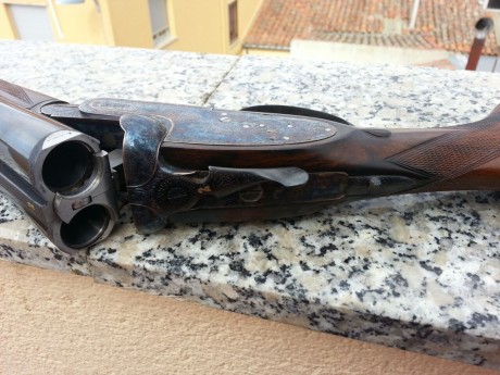 Un amigo me ha pedido que le anuncie su escopeta heredada de un familiar...
Se trata de una Garbi 103A, 30