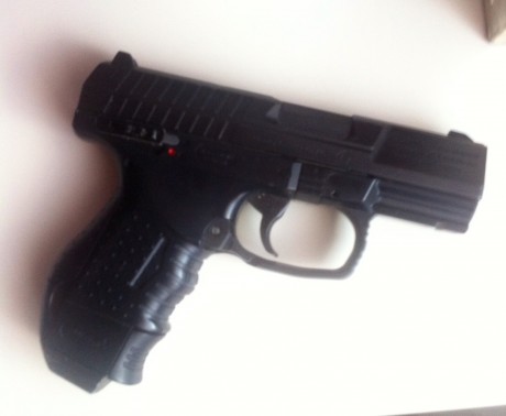 Vendo por no usar, a penas sin uso.
Pistola  Walther CP99 compact semiautomática de  bombonas CO2.
Calibre: 02