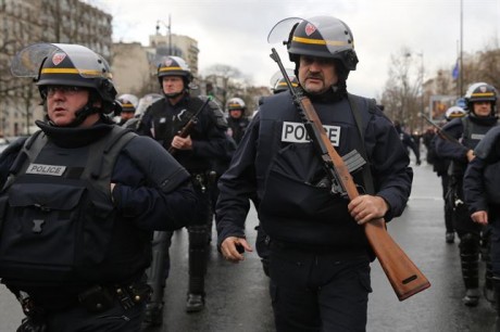 Buenos dias.

Hago esta reflexión.
El que se haya dado una vuelta por Madrid y supongo que en otras muchas 60