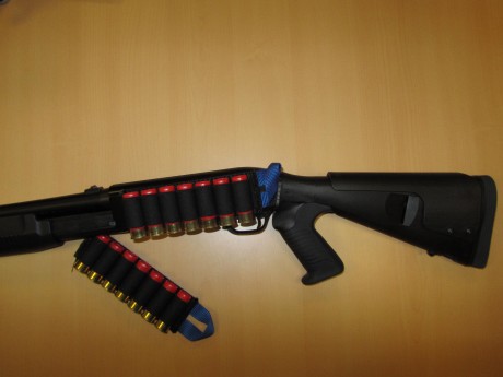 Vendo escopeta BENELLI M3, cañon de 50 cm. con culata Mesa Tactical y cantonera de gel Limbsaver. 

Como 11