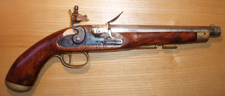 Para los que esten interesados en transformar armas de percusión a chispa, en la casa alemana Stifters-gunflints.de, 60