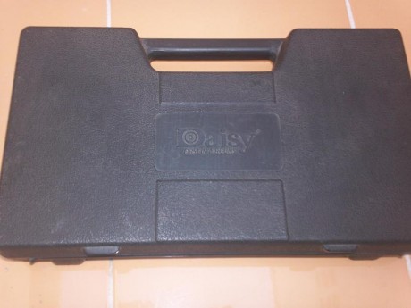 Vendo una gamo PR15 cal 4. 5 en perfecto estado con maletin imitacion a aluminio incluido la otra es una 01