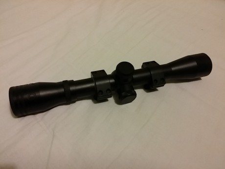 Vendo este visor gamo sus monturas bajas en perfecto estado, el envío esta incluido, o entrega en mano 10