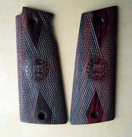 Vendo cachas para pistolas Star, tipo A - B, y sus variantes AS, BS. También para Llama, variantes y clones 70