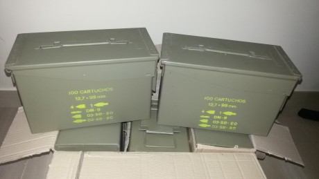 hola vendo estas estupendas cajas de munición para guardar armamento, material de airsoft o cualquier 00
