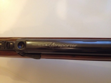 BSA airsporter, calibre 4,5mm, buen estado con un pavonado perfecto. 230€  portes no incluidos. 02
