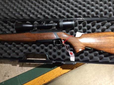 Se vende SAUER 202 Classic en calibre 30.06; madera grado 2, montura carril original sauer isi-mount, 00