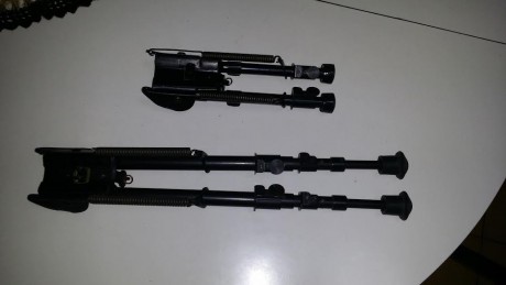 Vendo bipode largo para fusil 30 euros y bipode corto 25 euros. Vendidos ambos 00