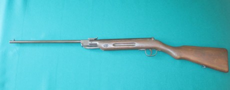 Tengo esta carabina Cometa que no se nada de ella, solo que era de mi padre y que él se la compro a un 60
