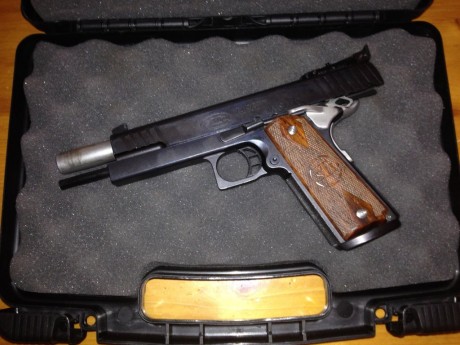 Vendo mi pistola Sti Target Master por no usarla, esta completamente nueva, solo se ha usado al principio 01