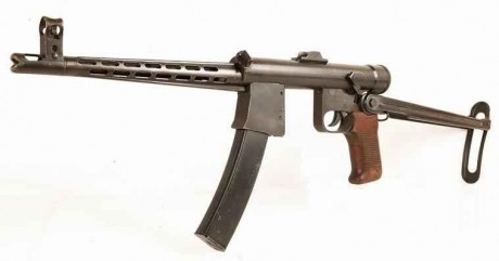 Hace unos días encontré por casualidad en una web extranjera un arma a la venta que hacía muchos años 72